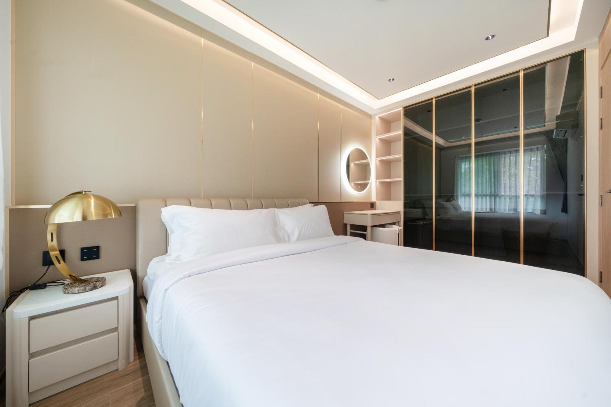 Chalong Marina Bay View Phuket Hotel บ้านบางจาก ภายนอก รูปภาพ